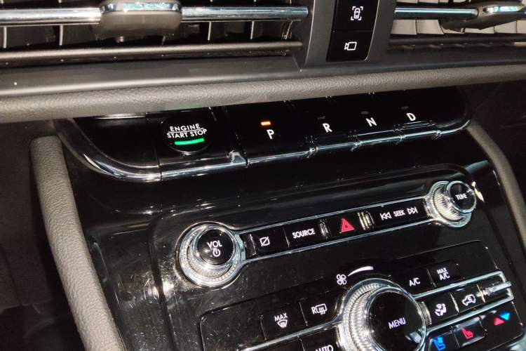 Used Lincoln Corsair 2022 2.0T Two-Wheel Drive Luxury Edition