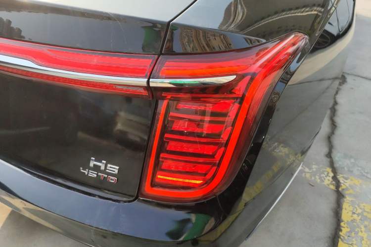 Used Hongqi H9 2023 2.0T Smart Connect Flagship Edition
