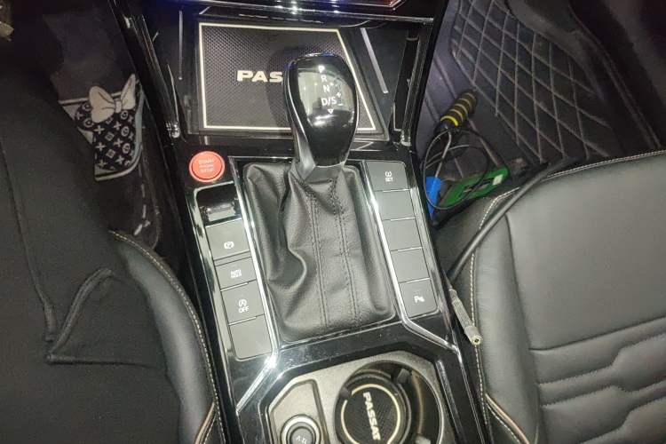 Used Volkswagen Passat 2020 330TSI Elite Edition China VI
