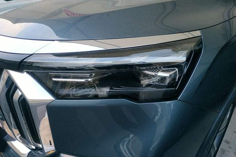 Used Geely Auto Haoyue L 2024 2.0T DCT Flagship Version