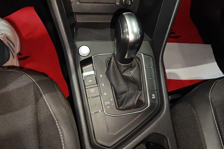 Used Volkswagen Tiguan L 2022 330TSI Automatic Two-Wheel Drive Comfort Edition
