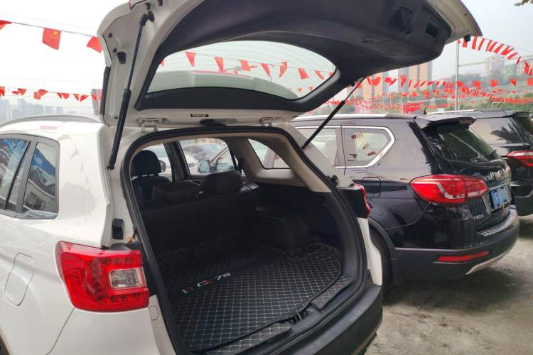 Used Changan CS75 2017 Shangku Edition 1.5T Manual ZhiXiang Model
