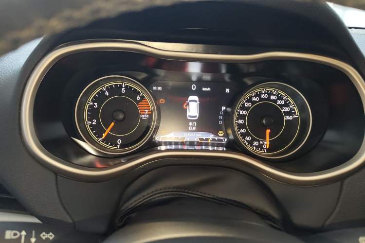 Used  Cherokee 2017 2.4L Professional Smart Edition
