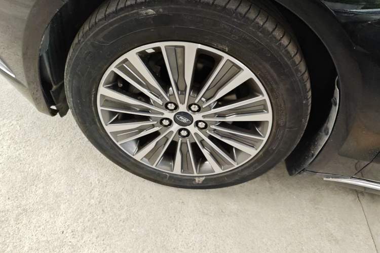 Used Ford Mondeo 2017 EcoBoost 180 Luxury Model
