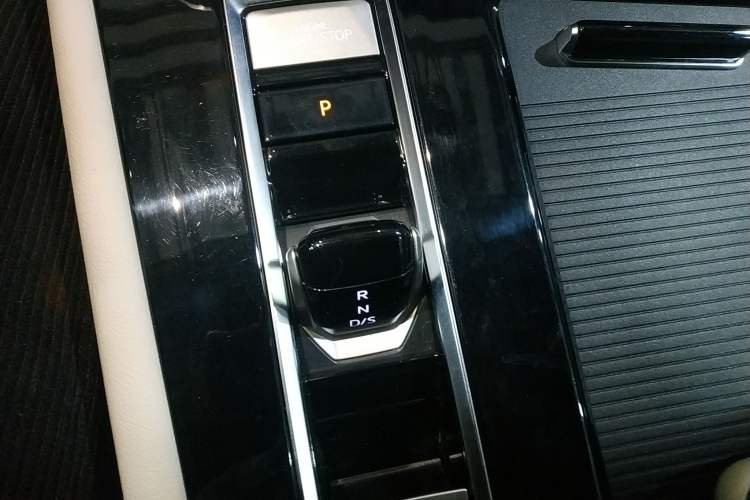 Used Volkswagen Viloran 2022 380TSI Prestige Edition
