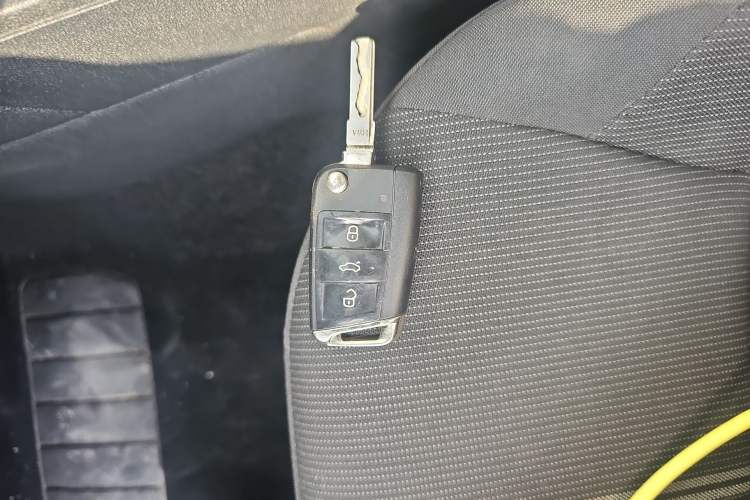 Used Volkswagen Lamando 2017 230TSI DSG Fashion Edition
