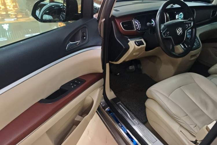 Used Buick GL8 2017 25S Prestige Version China V Standard