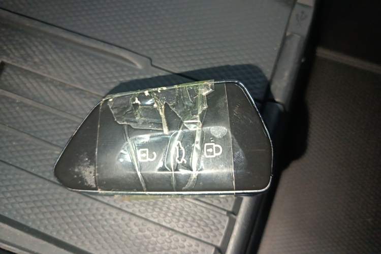 Used Volkswagen ID.UNYX 2024 Pro Long-Range Version
