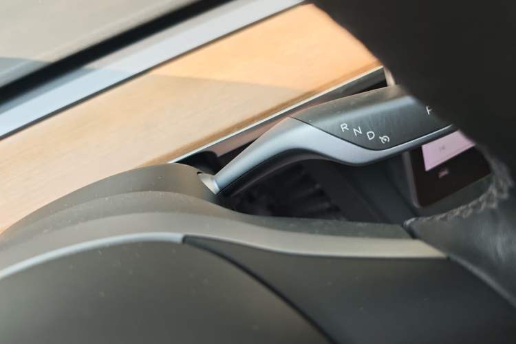 Used Tesla Model Y 2021 Long-Range All-Wheel-Drive Version