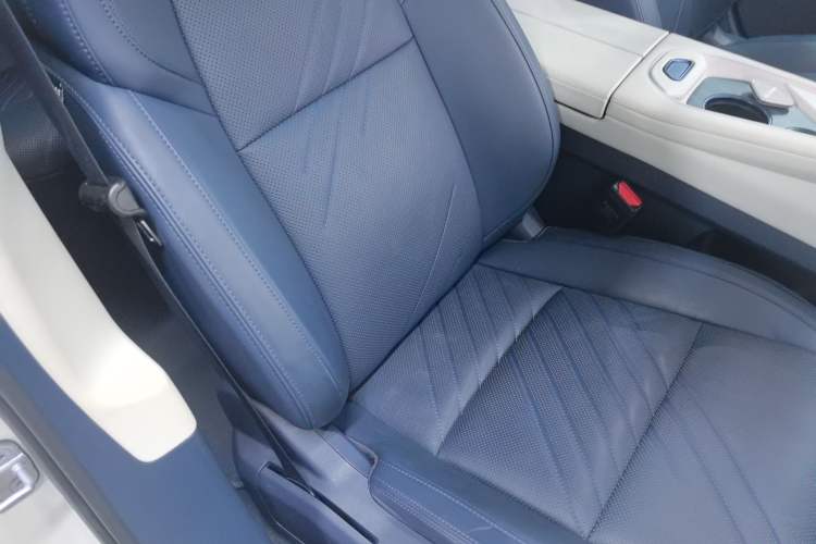 Used Zeekr 001 2025 YOU Edition 100 kWh All-Wheel Drive