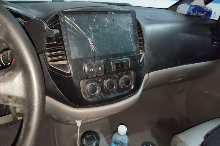 Used FORTHING Lingzhi 2017 M3L 1.6L 7-Seater Comfort Model