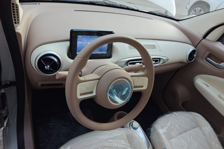 Used Wuling Hongguang MINIEV 2025 Four-Door Version Advanced Edition
