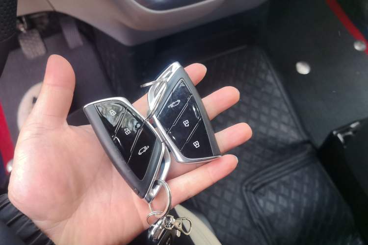 Used Iveco Fidato 2025 C30 Passenger Van 2.0T 110 kW Automatic – Xingtu Edition
