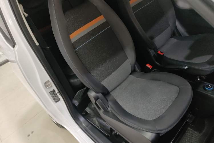 Used Wuling Hongguang MINIEV 2022 Easy Version Lithium Iron Phosphate
