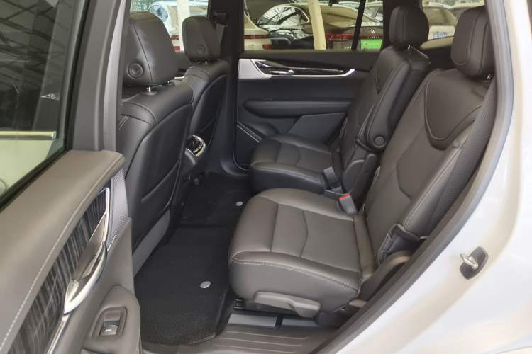 Used Cadillac XT6 2022 2.0T Six-Seater Four-Wheel Drive Luxury Version