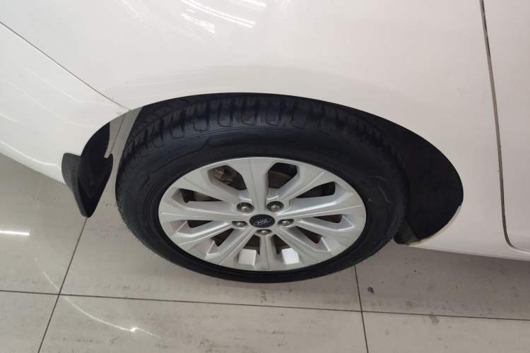 Used Ford Escort 2015 1.5L Automatic Fashion Model
