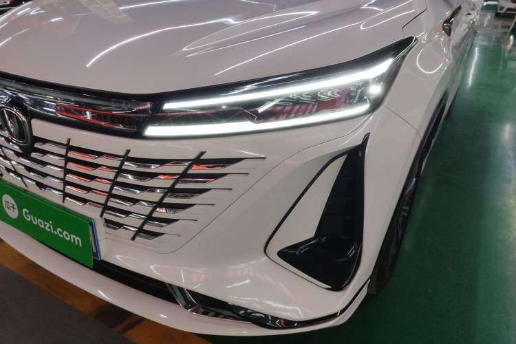 Used Changan CS75 PLUS 2023 3rd Generation 1.5T Automatic Prestige Model
