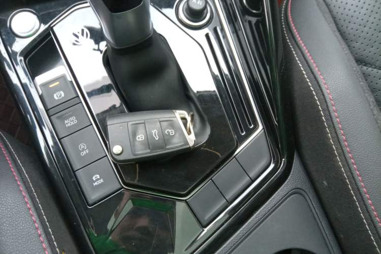 Used Volkswagen Tayron 2022 330TSI Two-Wheel Drive Luxury Smart Connectivity Version