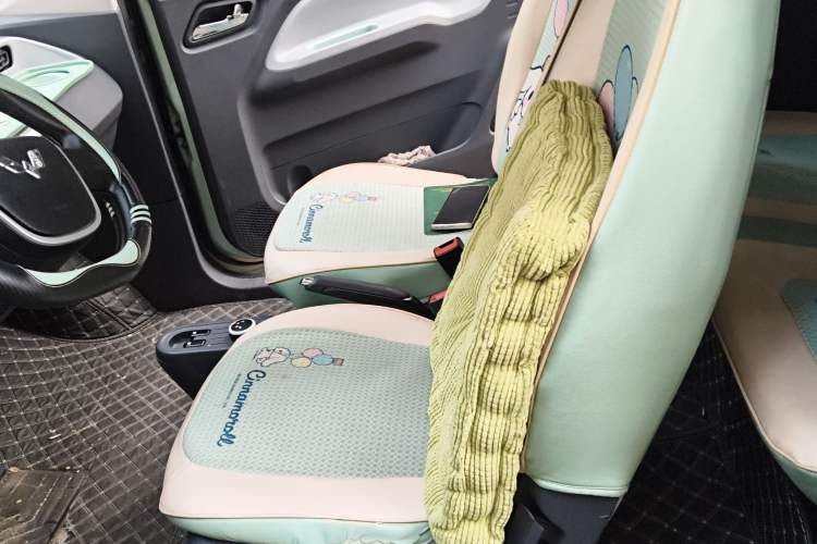 Used Wuling Hongguang MINIEV 2022 Macaron Fashion Model Lithium Iron Phosphate
