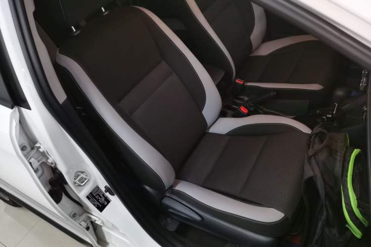 Used Toyota YARiS L 2021 X-Trail 1.5L CVT Leading Edition
