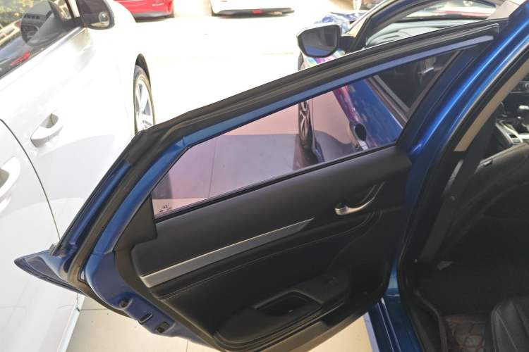 Used Honda Civic 2016 220TURBO Manual Luxury Edition