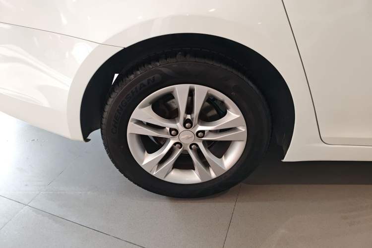 Used Chevrolet Cruze 2015 1.5L Classic SE AT
