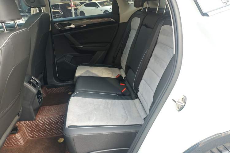 Used Volkswagen Tayron X 2020 330TSI Two-Wheel Drive Luxury Smart Connectivity Version
