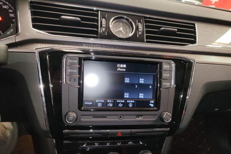 Used Volkswagen Passat 2016 330TSI DSG Luxury Edition
