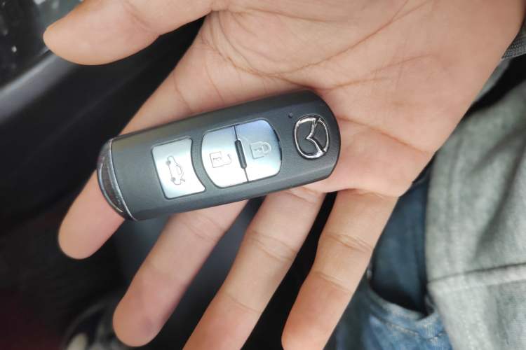 Used Mazda Atenza 2015 2.5L Blue Sky Sport Edition