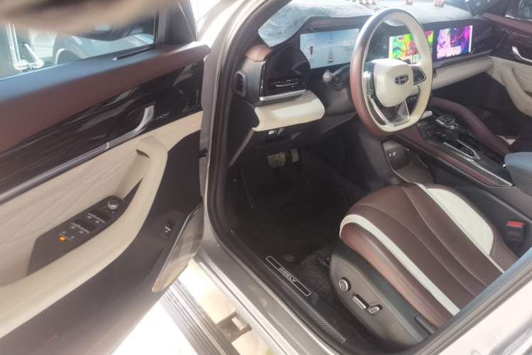 Used Geely Auto Monjaro L 2021 2.0TD DCT EVO Two-Wheel Drive Prestige Version
