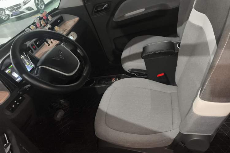 Used Wuling Hongguang MINIEV 2022 Macaron Fashion Model Lithium Iron Phosphate
