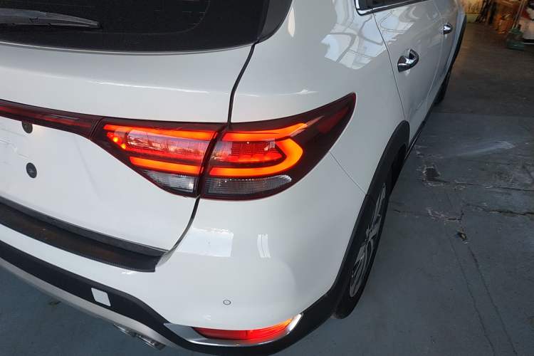 Used Kia KX Cross 2017 1.4L AT GLS