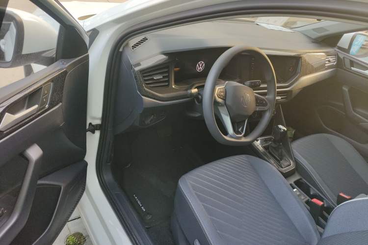 Used Volkswagen Lavida 2025 New Sharp 1.5L Outstanding New Edition
