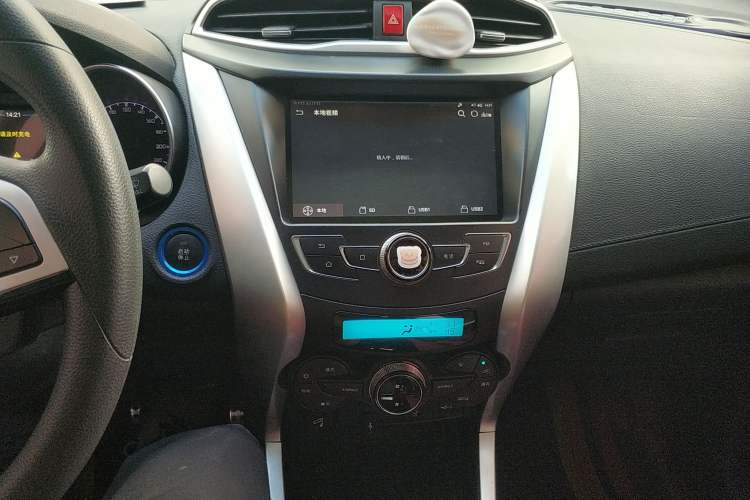 Used BYD Yuan New Energy 2018 EV360 Smart Connect Cool Edition
