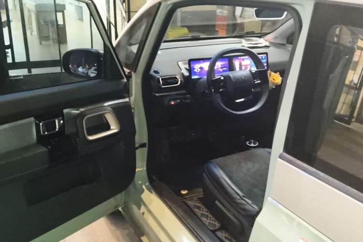 Used Baojun KiWi EV 2023 DJI Edition Lithium Iron Phosphate
