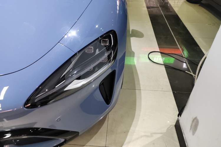 Used  SU7 2024 Rear-Drive Long-Range Intelligent Driving Version
