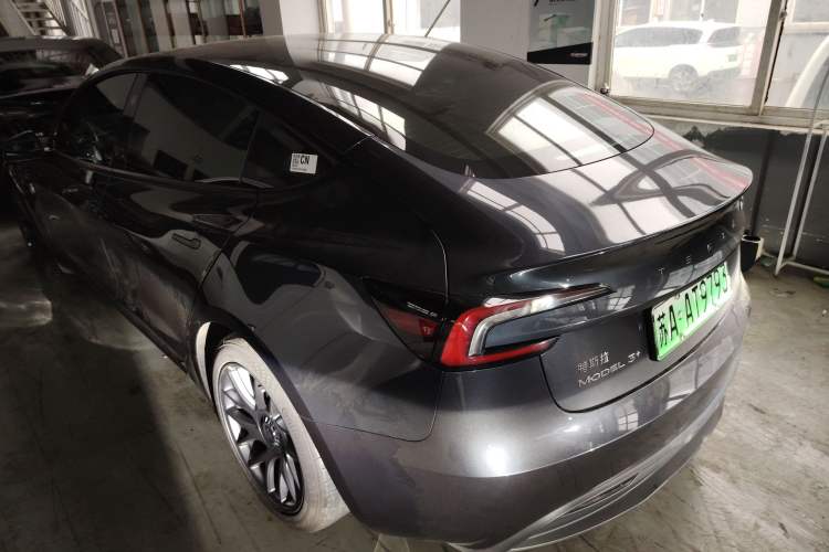 Used Tesla Model 3 2023 Long-Range All-Wheel-Drive Version
