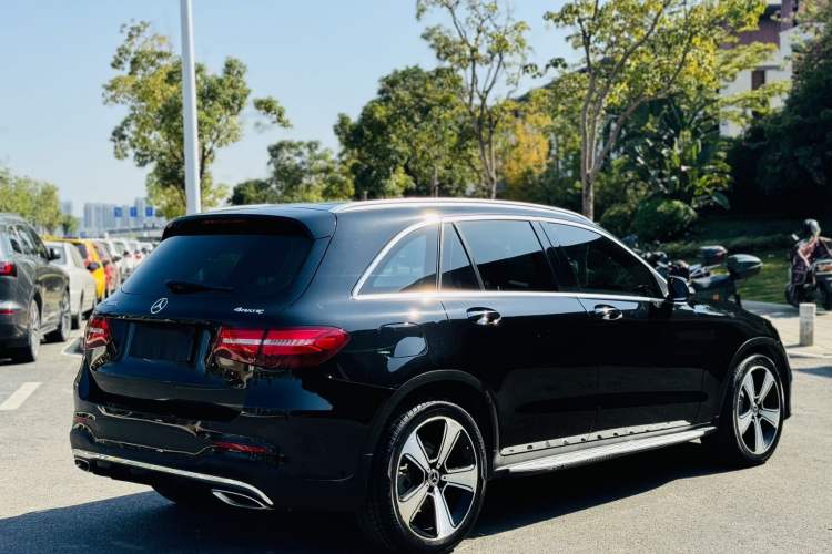 Used Mercedes-Benz GLC 2019 Refreshed GLC 300 L 4MATIC Dynamic Edition
