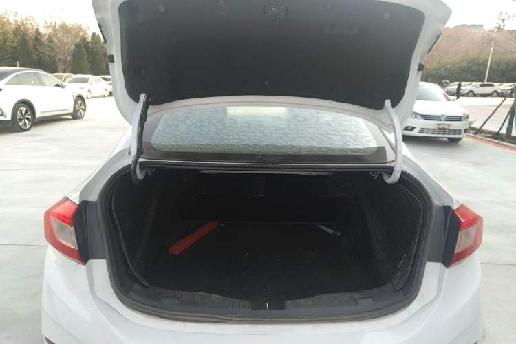 Used Chevrolet Cruze 2017 1.5L Manual Pioneer Edition