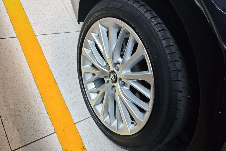 Used Toyota Camry 2018 2.5G Luxury Edition
