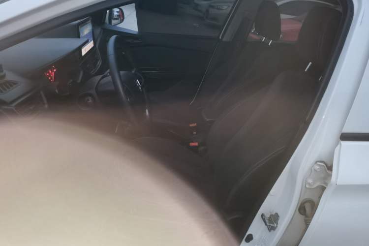 Used Baojun 310 2016 1.2L manual Comfort trim level
