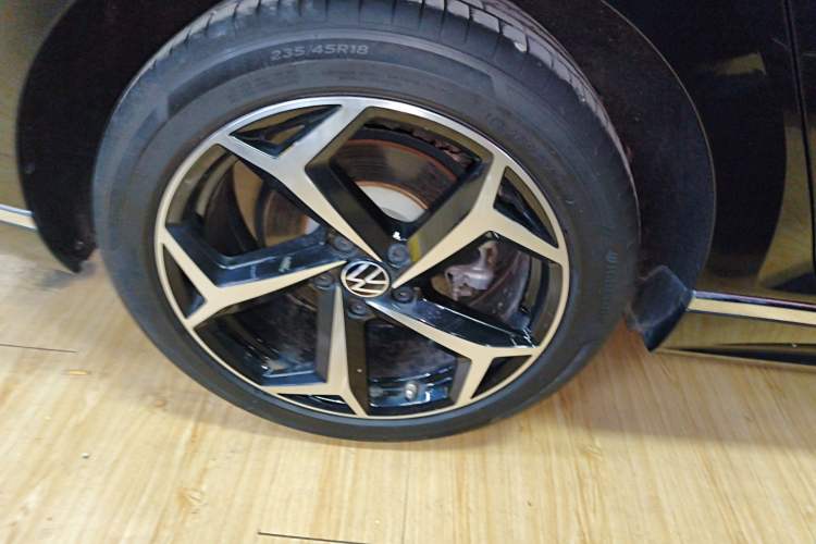 Used Volkswagen Magotan 2023 2 Million Units Commemorative Edition 330TSI DSG Luxury Version
