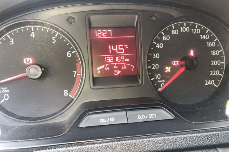 Used Volkswagen Jetta 2015 Zhuihui Edition 1.4L Manual Fashion Model
