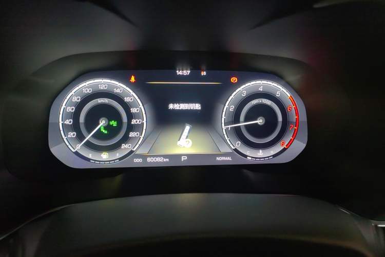 Used Wey VV6 2018 2.0T Two-Wheel-Drive Ultra-Luxury Version China V Standard
