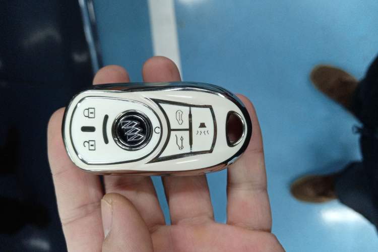 Used Buick GL8 2018 28T Avenir Avia China VI Standard
