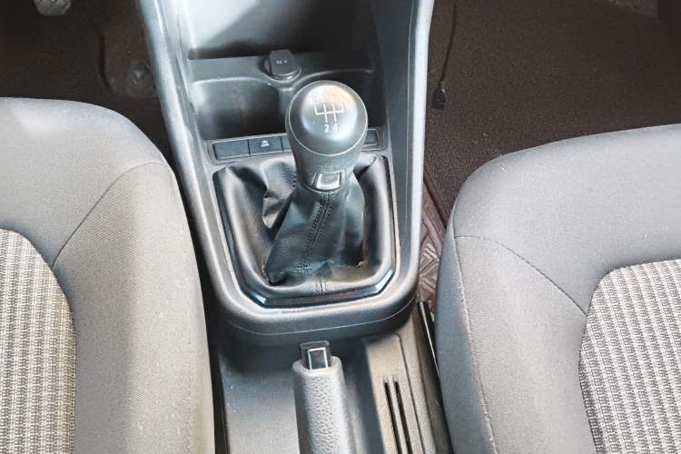 Used Volkswagen Santana 2019 1.5L Manual Fashion Edition China VI Standard
