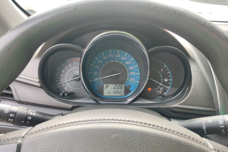 Used Toyota YARiS L 2015 1.5E Automatic Charm Edition