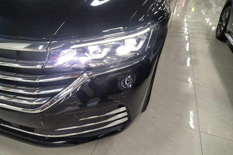 Used Volkswagen Viloran 2023 380TSI Prestige Edition