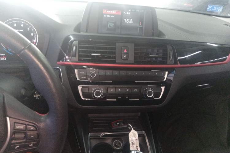 Used BMW 2 Series 2018 220i Sport Design Package