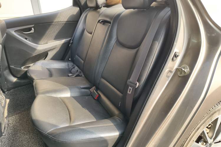 Used Hyundai Elantra 2015 1.6L Automatic Luxury Model